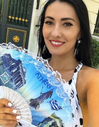 Alina Shopaholica