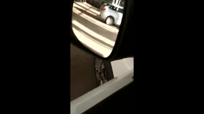 VID_20190522_203250_335.mp4
